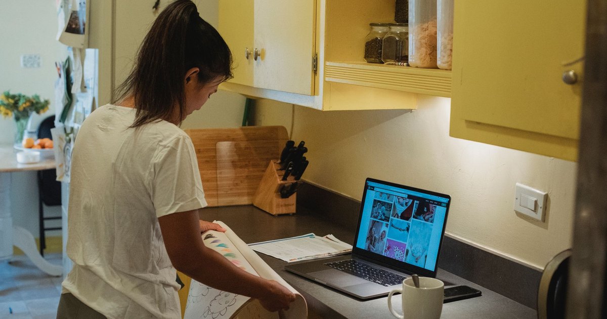 How to Vet a Contractor Online - Read Their Public Posts First