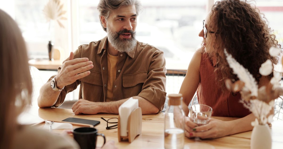 Reconnecting Online: Vetting Someone From Your Past Before You Let Them In