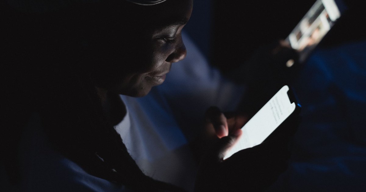Self-check before meeting your partner's parents: what they'll find online