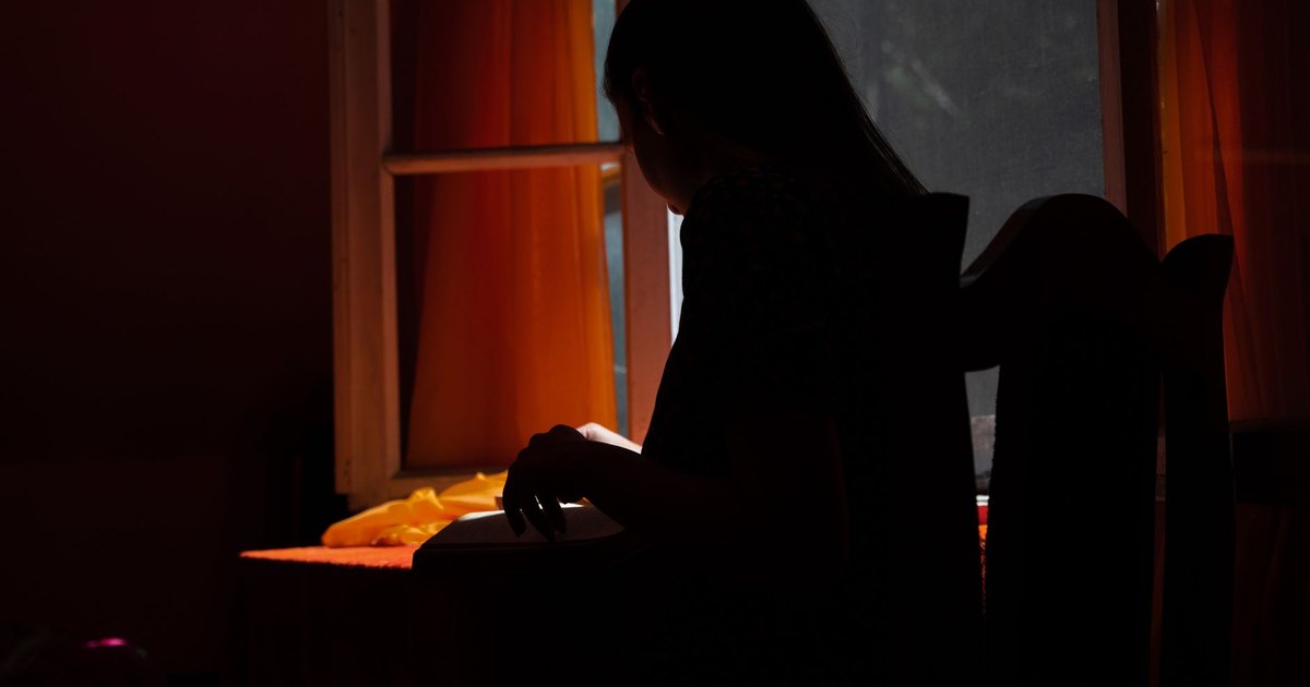 How to Vet a Book Club Before You Join