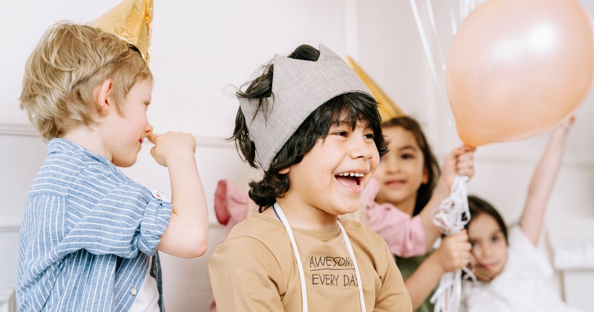 How to Vet a Kids' Party Entertainer Before You Book