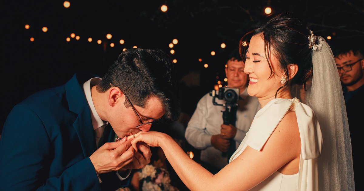 How to vet a wedding plus-one before you bring them